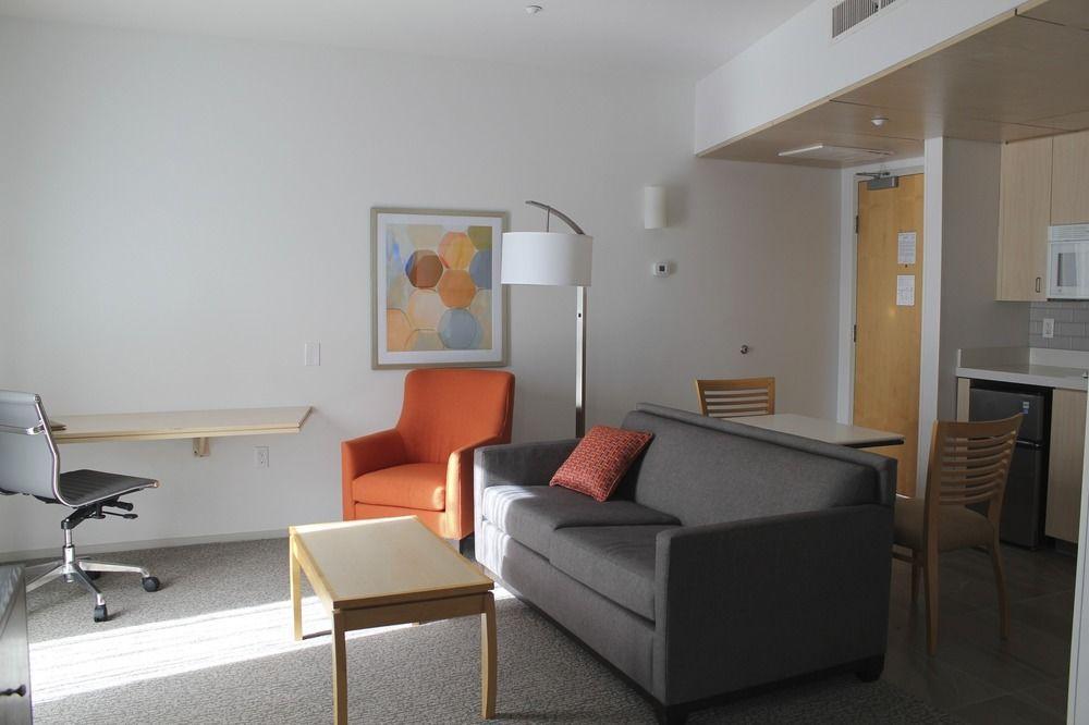 Corporate Inn Sunnyvale - All-Suite Hotel Buitenkant foto